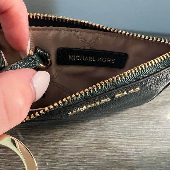 Michael Kors coin wallet - Picture 3 of 3